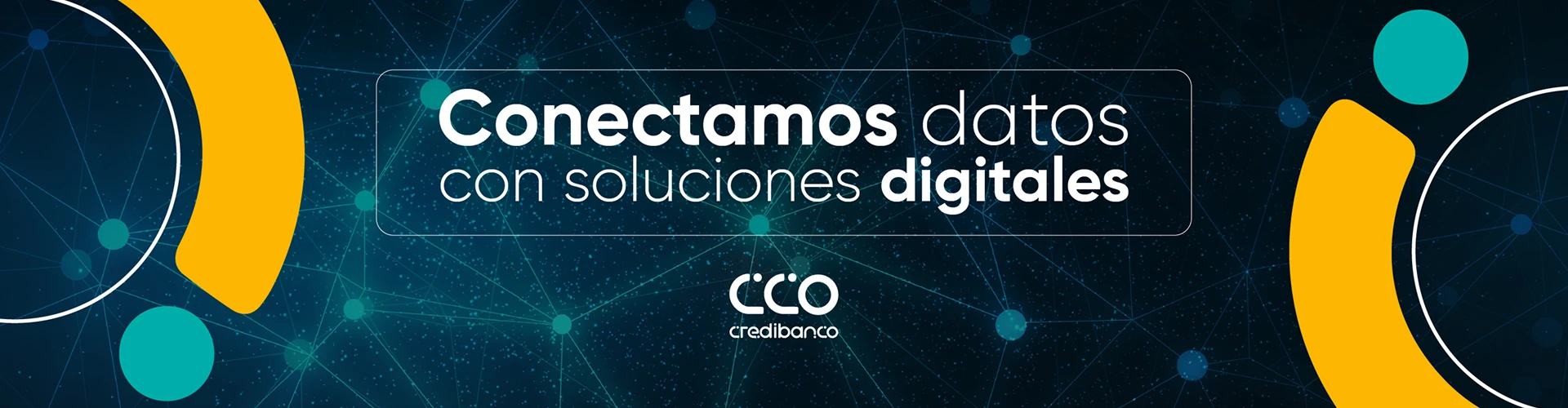 Cliente realizando un pago digital en comercio aliado con CCO Credibanco.
