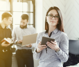 Mujer en medios digitales