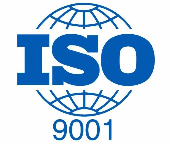 Logo en color azul que representa la certificación ISO 9001